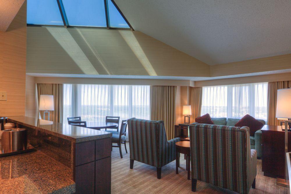 Delta Hotels By Marriott Saskatoon Downtown מראה חיצוני תמונה